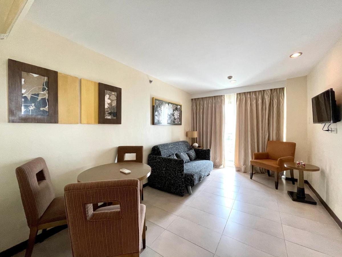 One Tagaytay Place Private Residences Tagaytay City Exterior photo