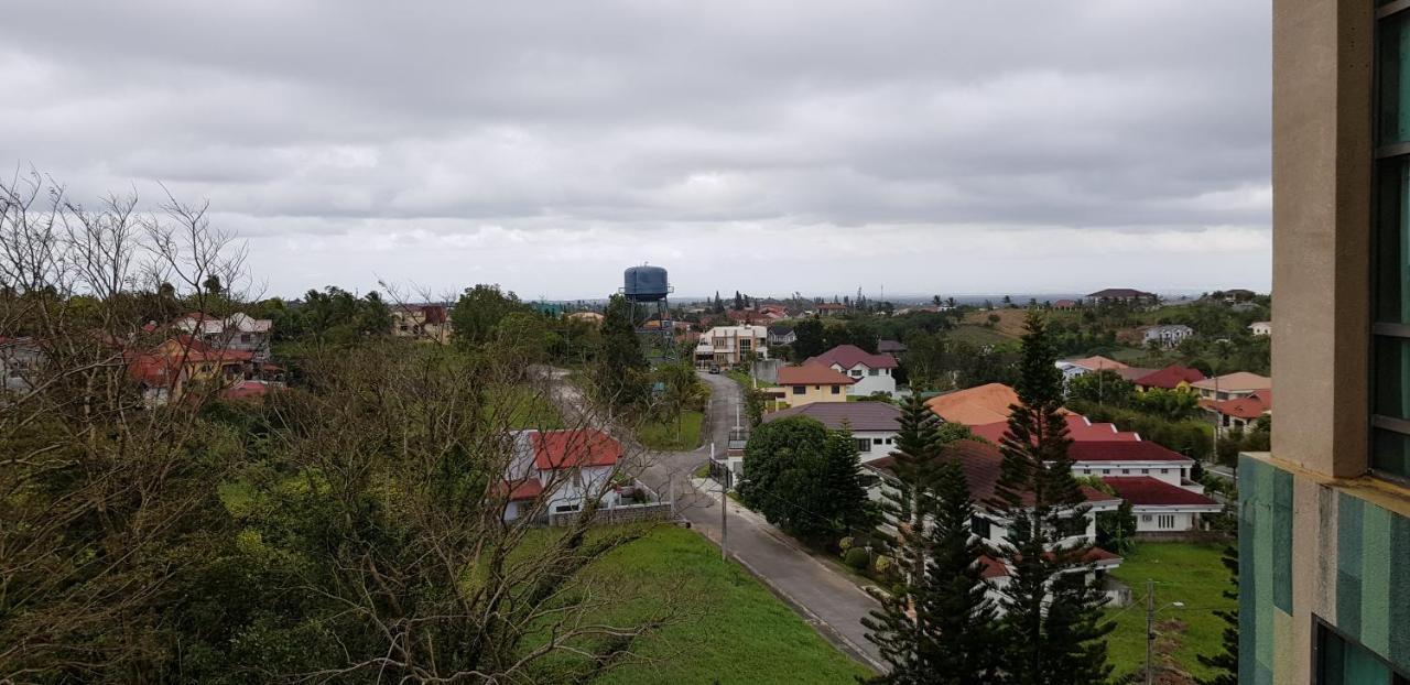 One Tagaytay Place Private Residences Tagaytay City Exterior photo