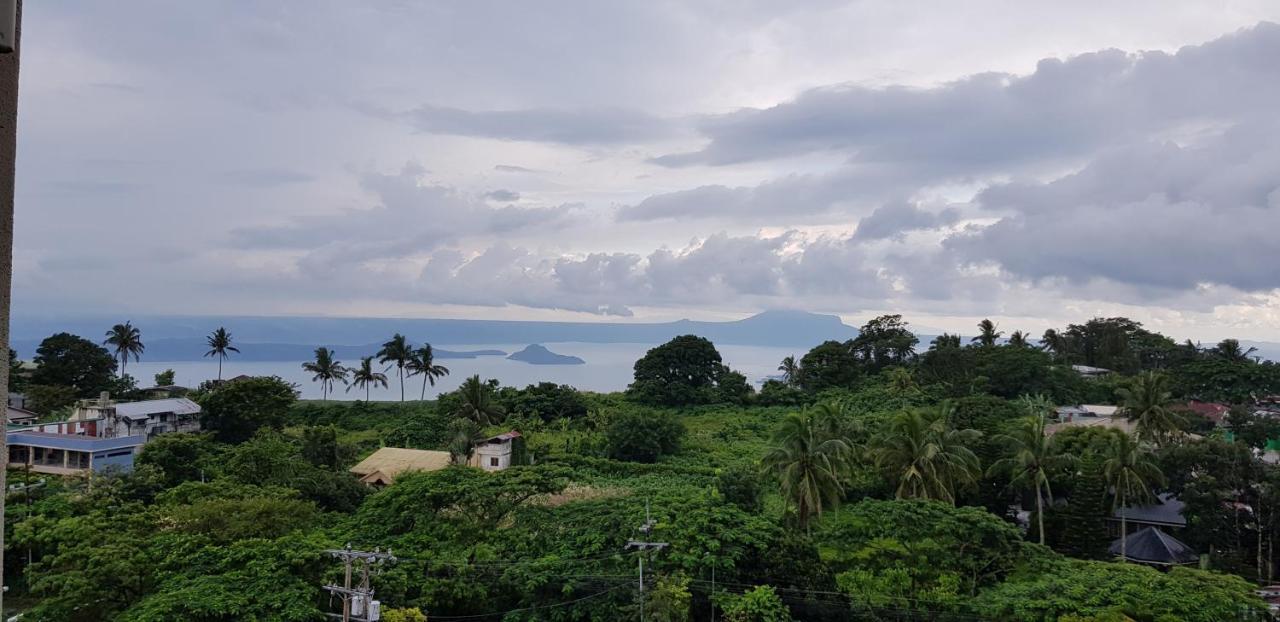 One Tagaytay Place Private Residences Tagaytay City Exterior photo