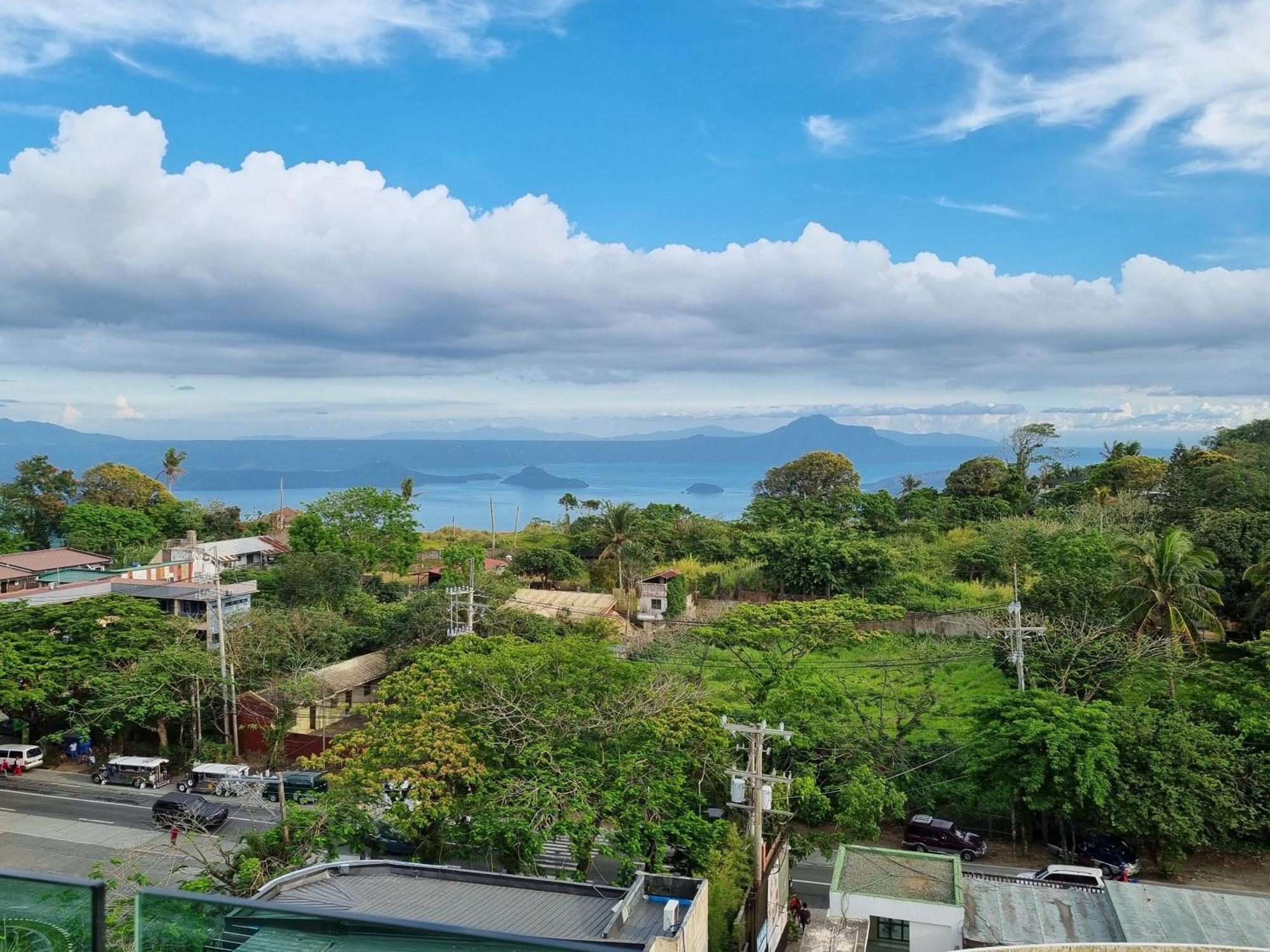One Tagaytay Place Private Residences Tagaytay City Exterior photo