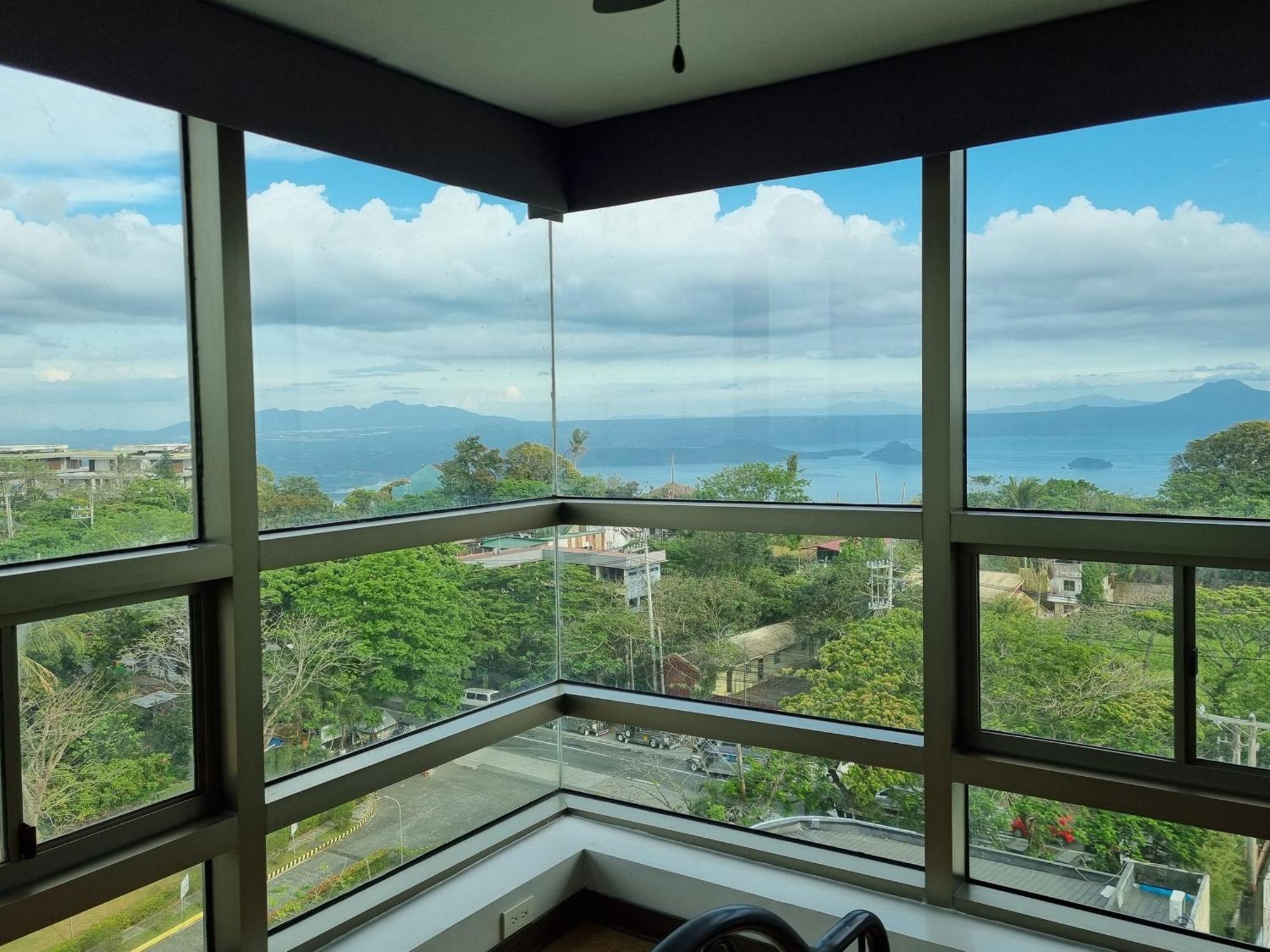 One Tagaytay Place Private Residences Tagaytay City Exterior photo