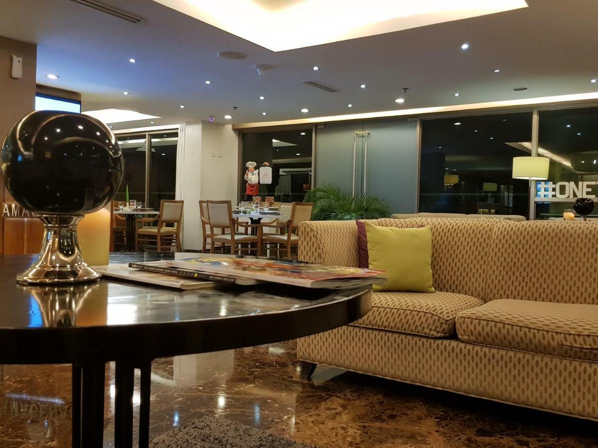 One Tagaytay Place Private Residences Tagaytay City Exterior photo